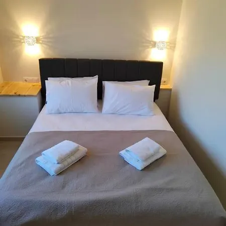 Holiday home Throubi *